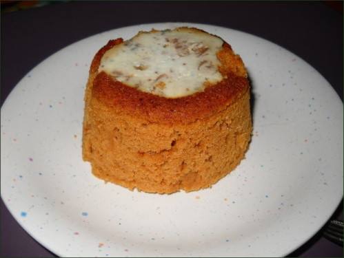 Charlotte de pain d'épices au roquefort et aux fruits secs.