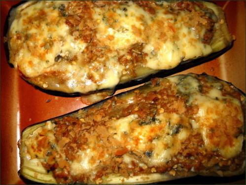 Aubergines farcies aux protéines de soja et au bleu